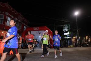 BIB: 294
                            <button type="button" onclick="openModal(26262536)" class="btn btn-primary btn-sm float-right btn-popup" data-toggle="modal" data-target=".modal-high-quality">
                        <i class="fas fa-shopping-cart"></i> Add to Cart
                    </button>
                                            <button type="button" onclick="isThisMe(26262536, true)" class="btn btn-success btn-sm float-right btn-popup btn-isme hidden" data-toggle="tooltip" data-placement="bottom" title="นี่คือรูปของคุณใช่ไหม คลิกที่นี่เพื่อเอาเข้าอัลบั้ม">
                        <i class="fas fa-plus"></i> Add to album
                    </button>
                    <button type="button" onclick="isThisMe(26262536, false)" class="btn btn-warning btn-sm float-right btn-popup btn-isnotme hidden">
                        <i class="fas fa-ban"></i> Remove from album
                    </button>